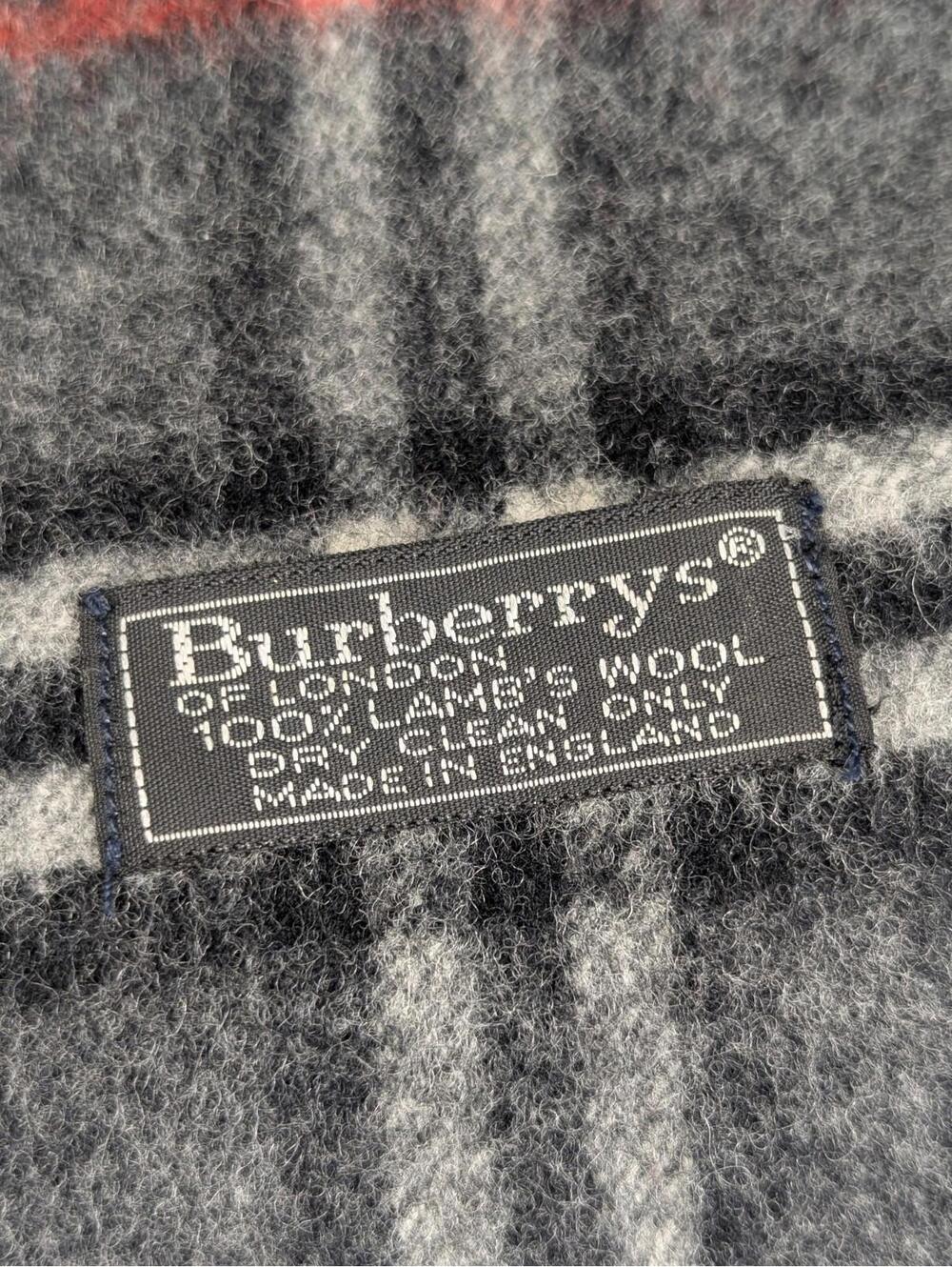 Vintage Burberry of London 100% Lambs Wool Scarf Gray Red Black White Burberrys - Picture 2 of 5